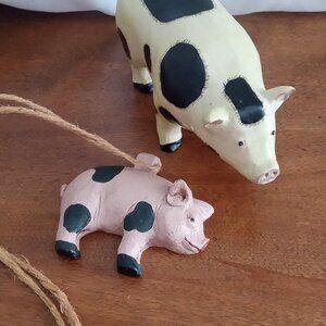 Lot of 2 Pigs and a Cow